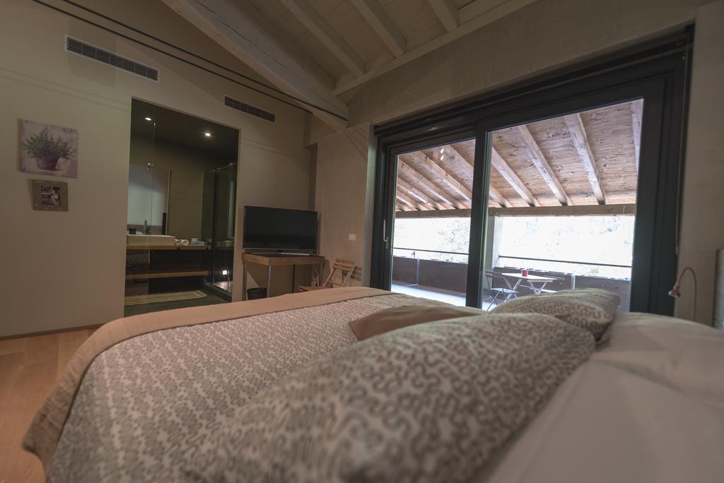 Agriturismo Locanda Del Pesco Collebeato ห้อง รูปภาพ